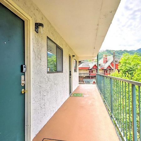 Condo With Balcony, Walk To Dtwn Gatlinburg Fun 외부 사진