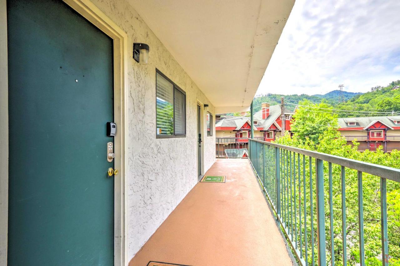 Condo With Balcony, Walk To Dtwn Gatlinburg Fun 외부 사진